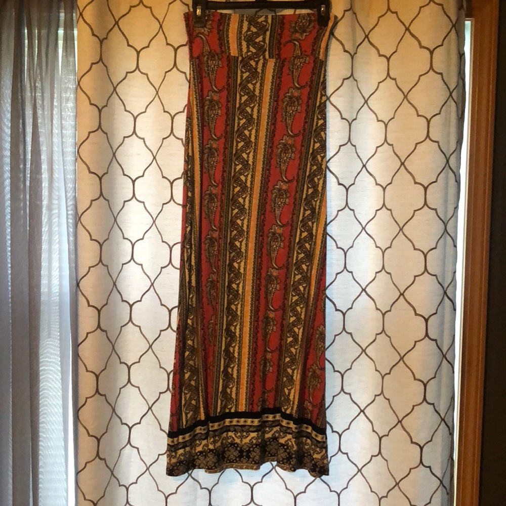 Maxi skirt